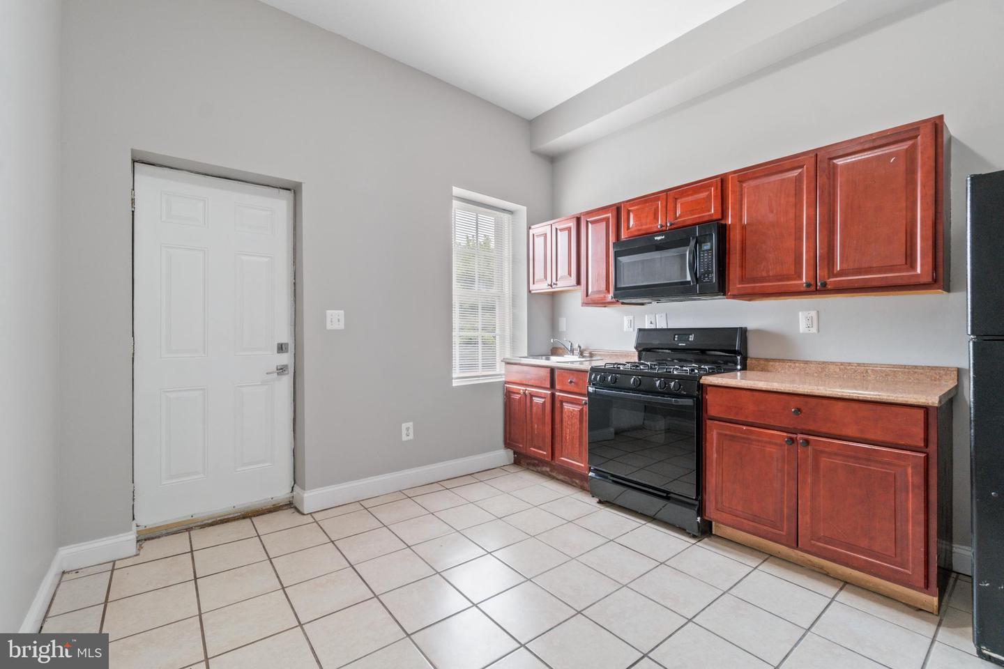 2014 Mcculloh St Property Photo 6