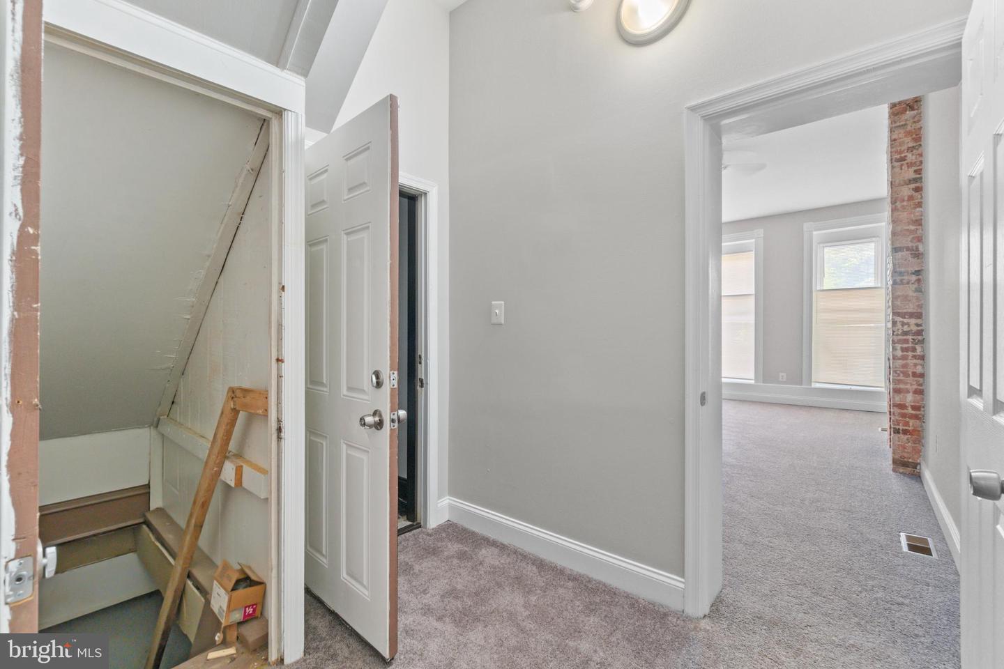 2014 Mcculloh St Property Photo 9
