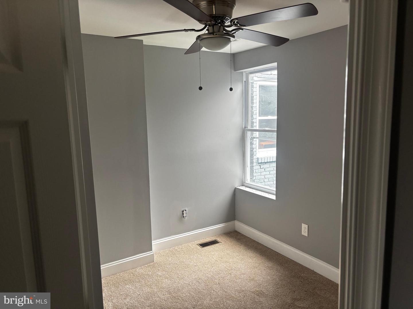 1829 N Bond St Property Photo 9
