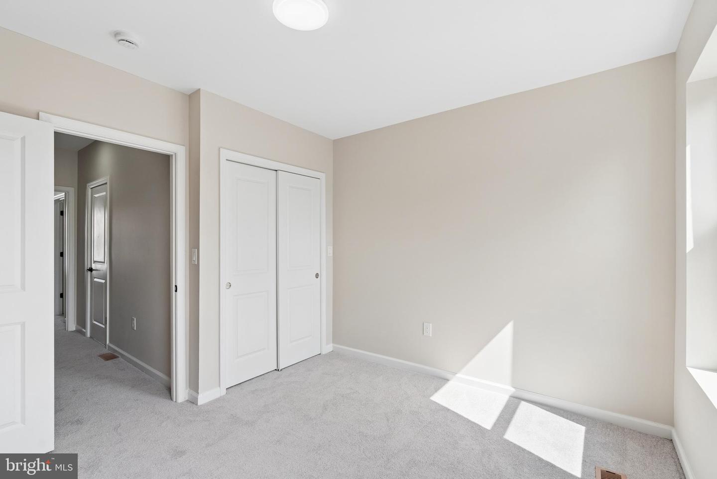 1547 Carswell St Property Photo 22