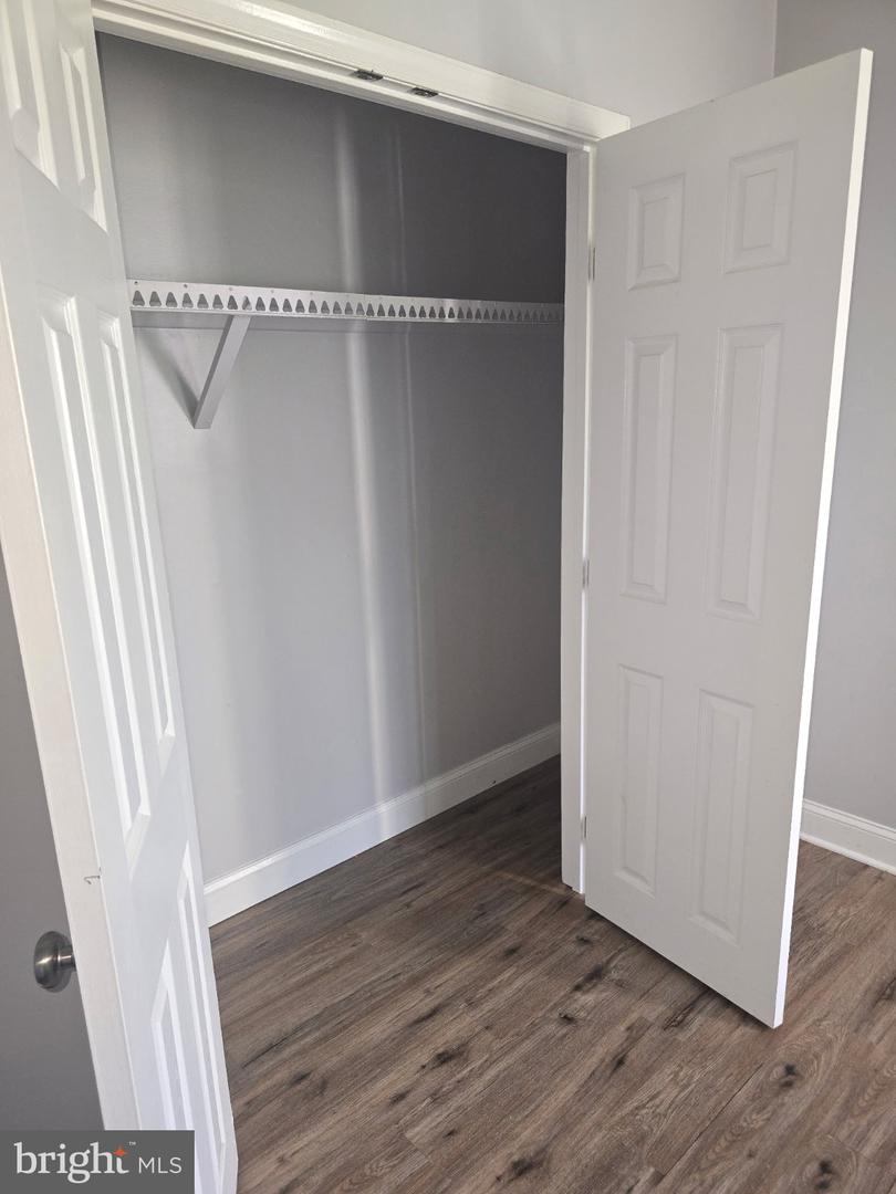 902 Arion Park #g Property Photo 4