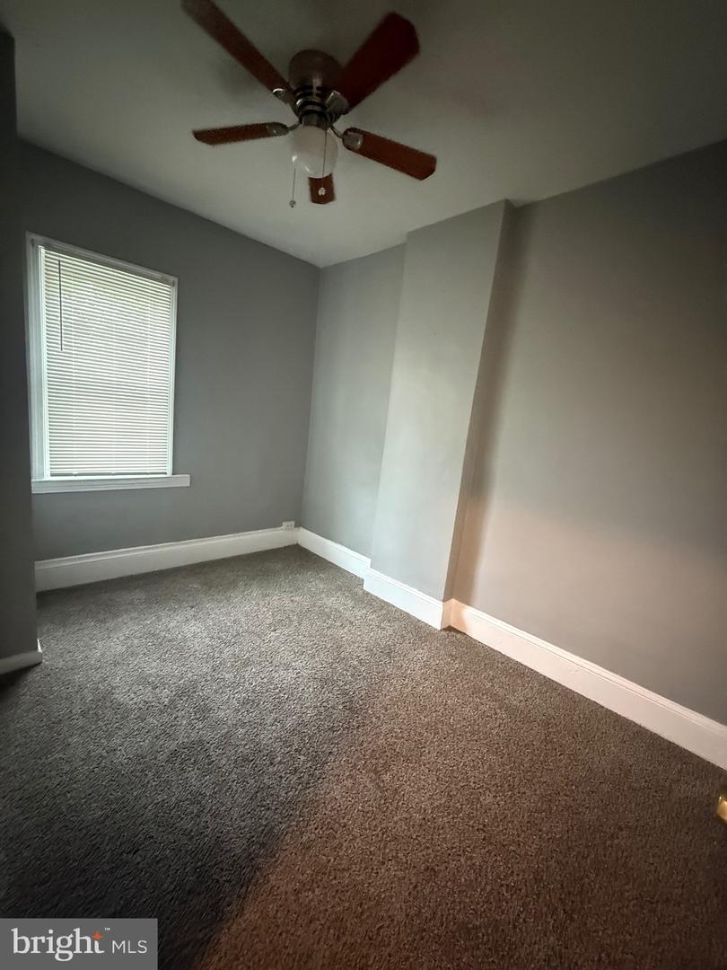 323 Collins Ave #2 Property Photo 12