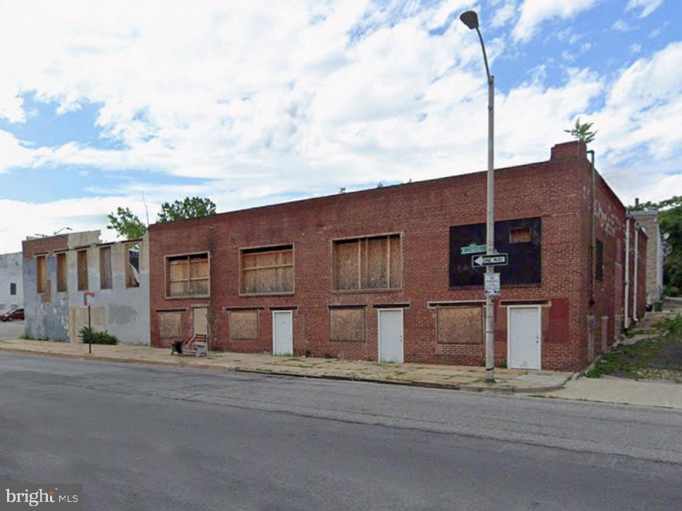 1931 Frederick Ave Property Photo 3