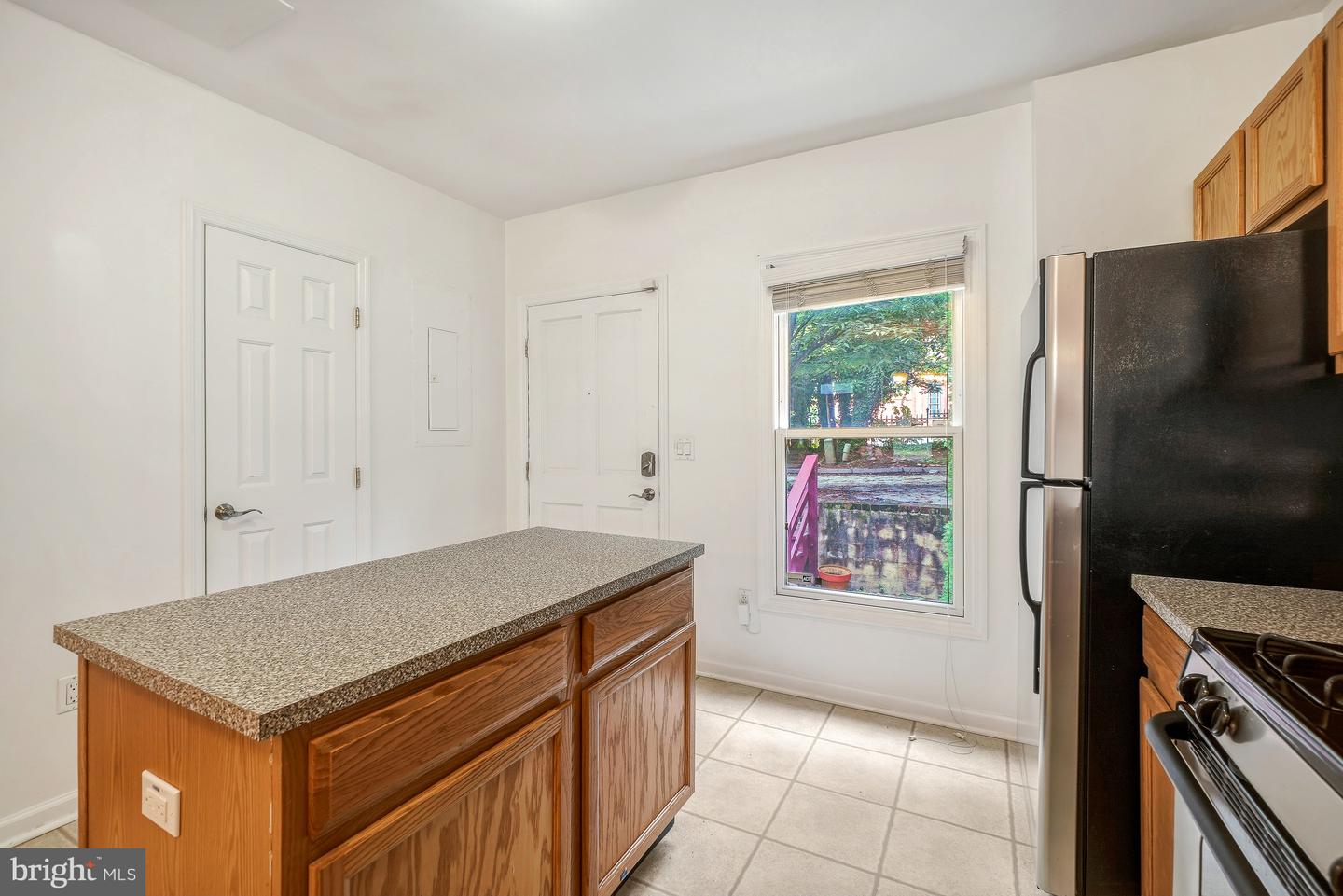 518 Saint Mary St Property Photo 15
