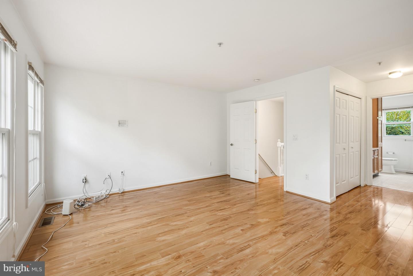 518 Saint Mary St Property Photo 22