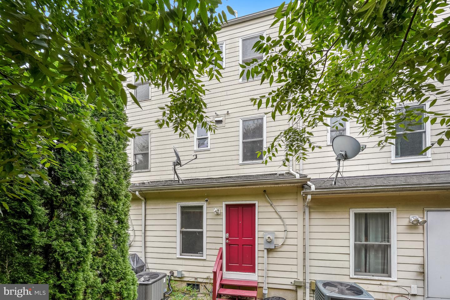 518 Saint Mary St Property Photo 26