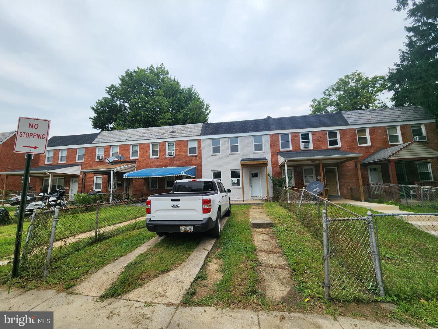 4907 Edgemere Ave Property Photo 2