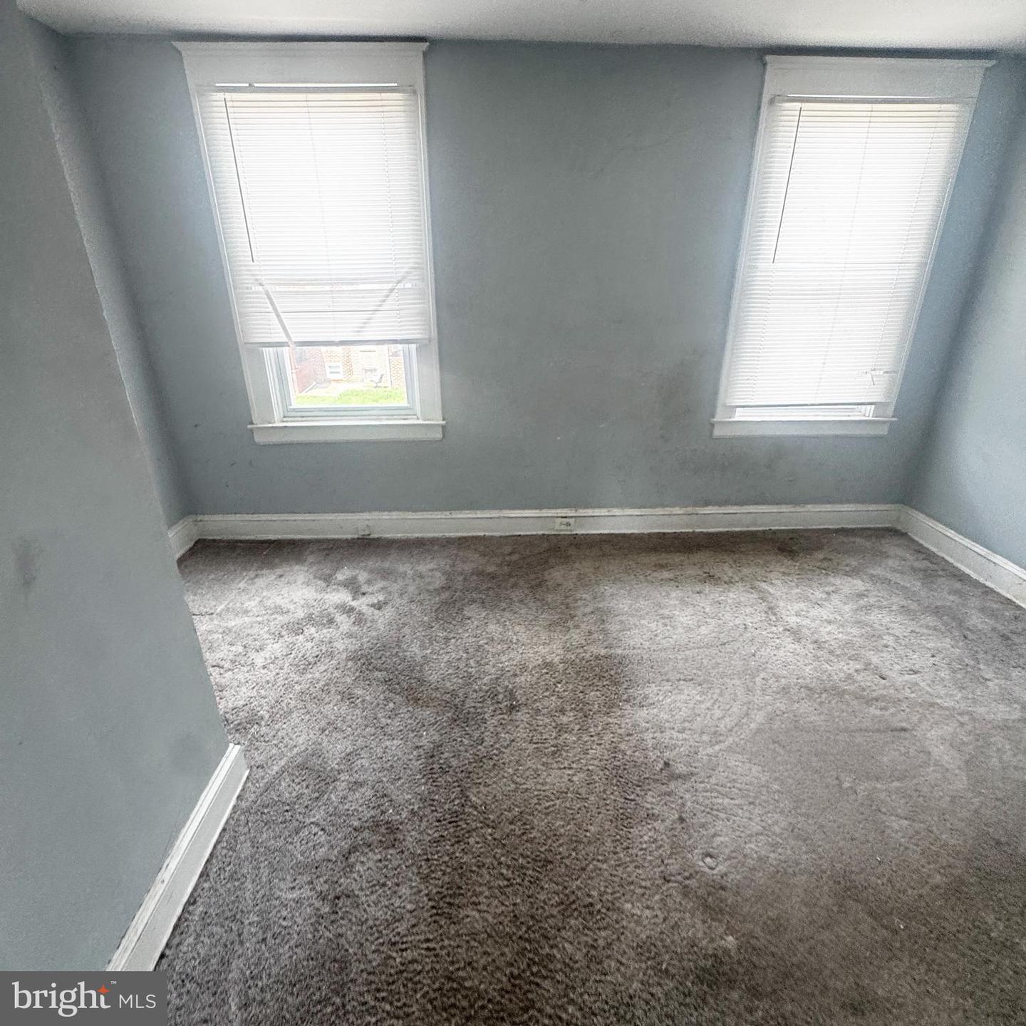 3327 Ravenwood Ave Property Photo 11