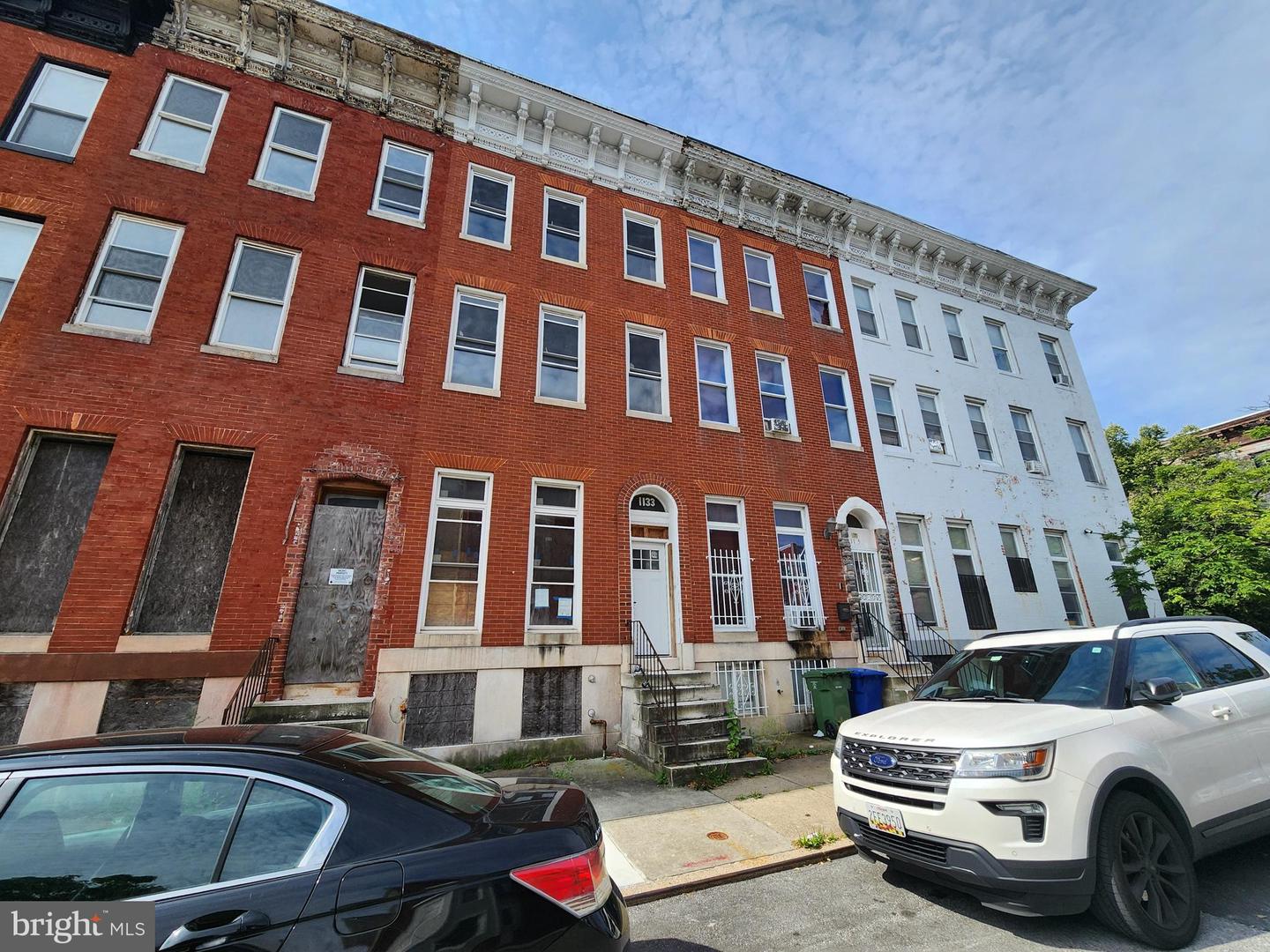 1133 Harlem Ave Property Photo 3