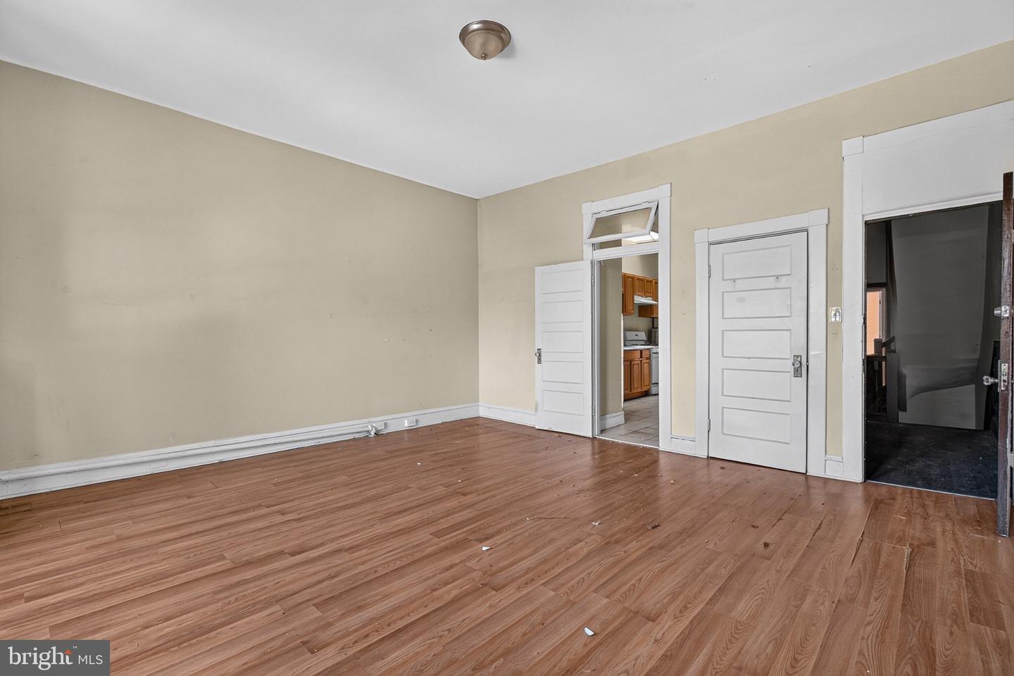 2208 Linden Ave Property Photo 17