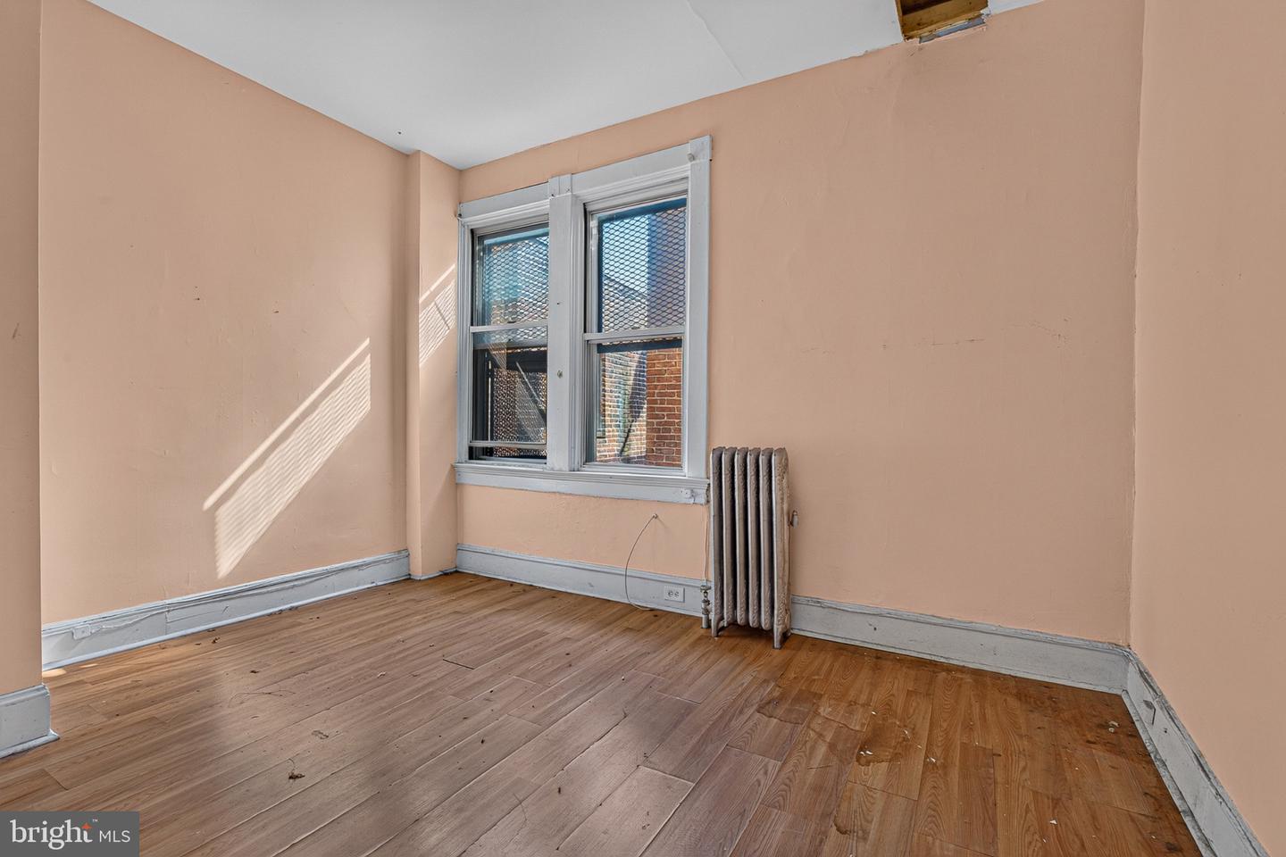 2208 Linden Ave Property Photo 18