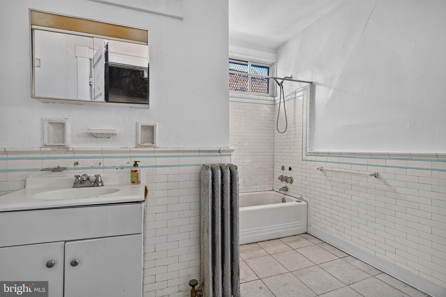 2208 Linden Ave Property Photo 19