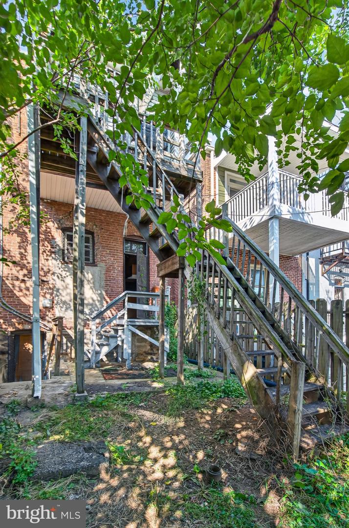 2208 Linden Ave Property Photo 32