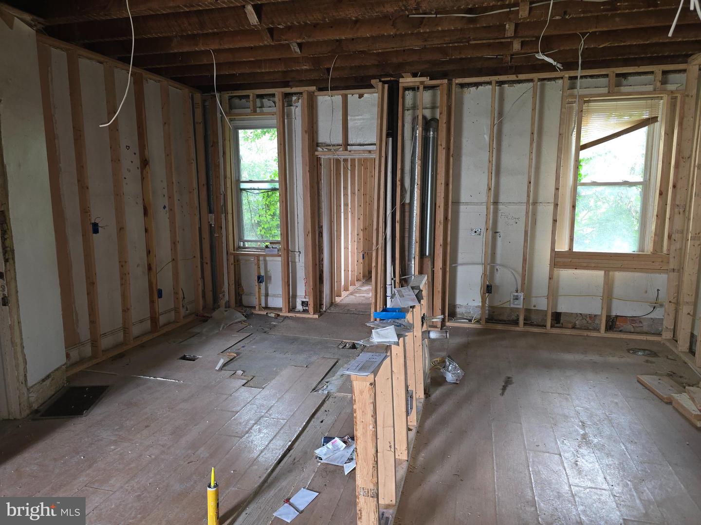 3418 Saint Ambrose Ave Property Photo 4
