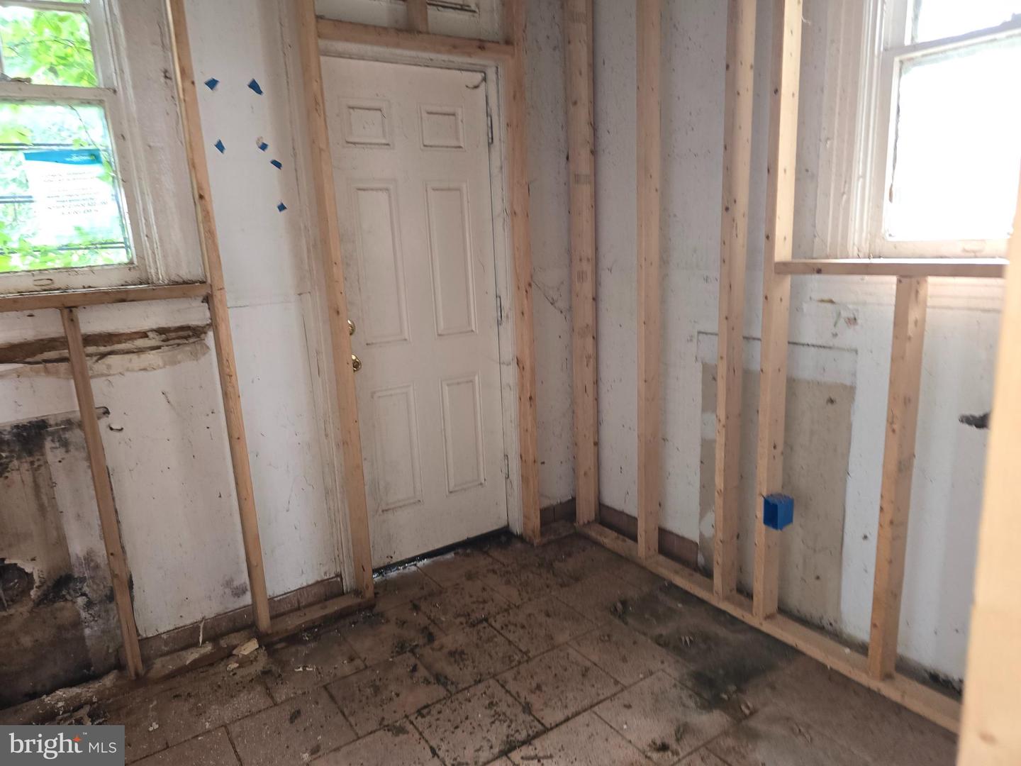 3418 Saint Ambrose Ave Property Photo 7