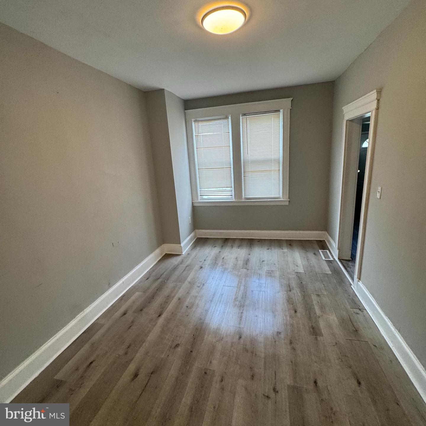 4945 Edgemere Ave Property Photo 7