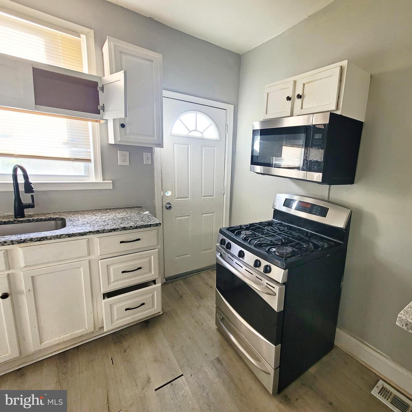 4945 Edgemere Ave Property Photo 9