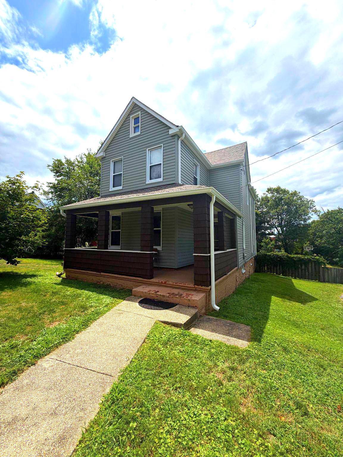 1016 Pine Heights Ave Property Photo 1