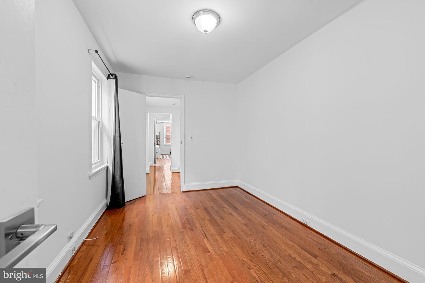 920 S Ellwood Ave Property Photo 23