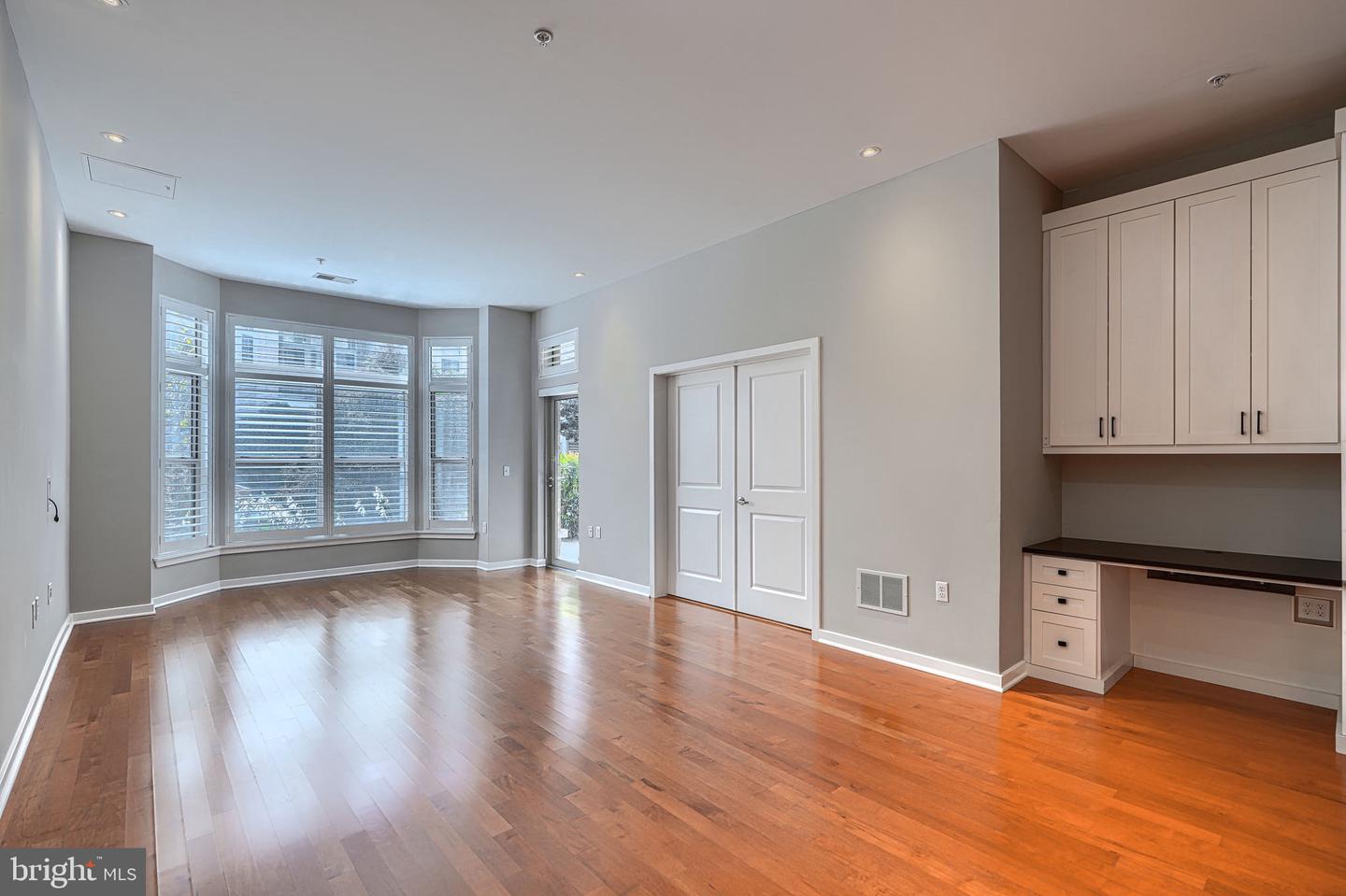 1209 N Charles St #116 Property Photo 21