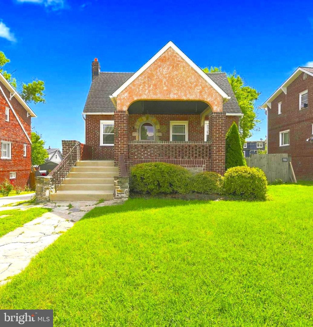 2717 Northern Parkway Property Photo 1