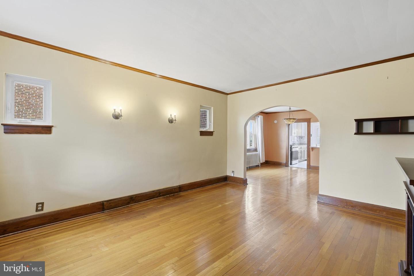 2717 Northern Parkway Property Photo 8