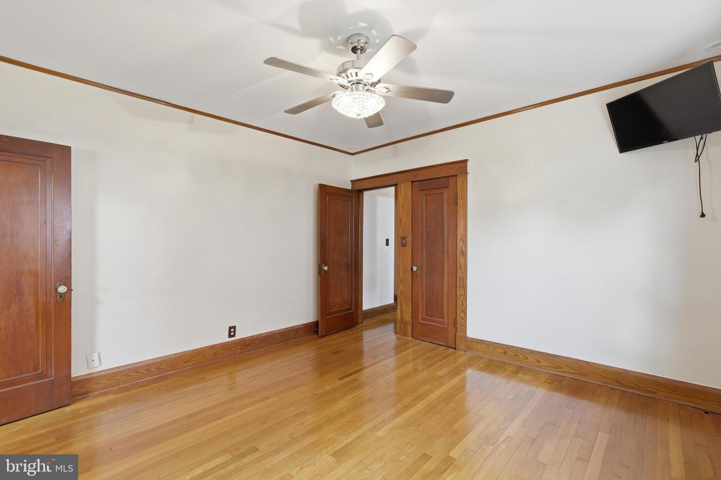 2717 Northern Parkway Property Photo 14