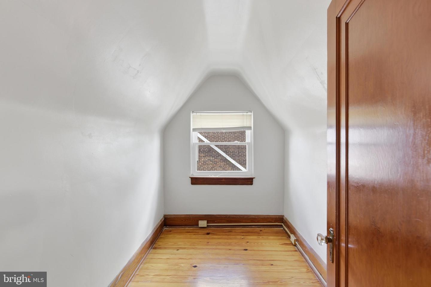 2717 Northern Parkway Property Photo 21
