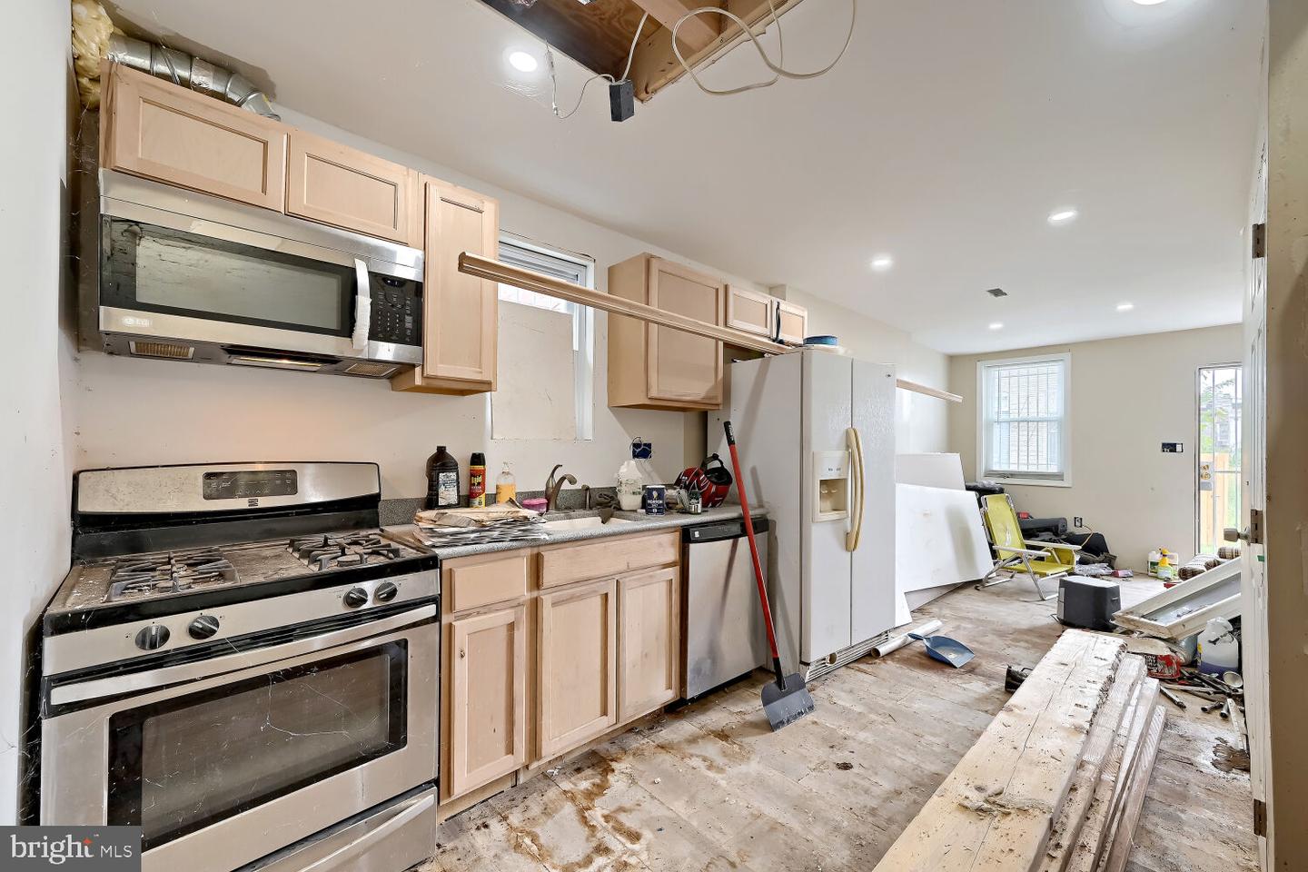 204 S Vincent St Property Photo 5