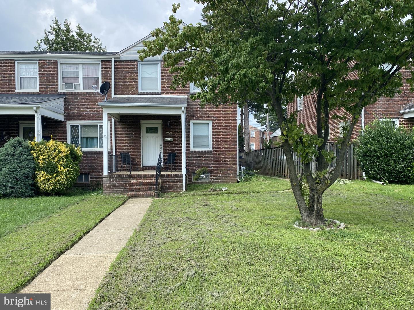 1126 Dundalk Property Photo 2