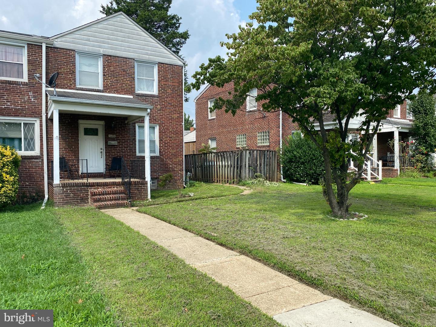 1126 Dundalk Property Photo 4
