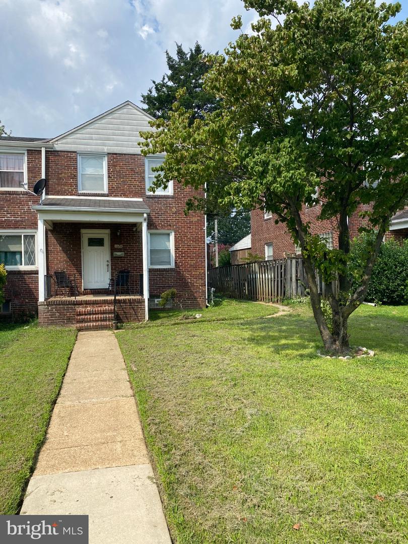 1126 Dundalk Property Photo 7