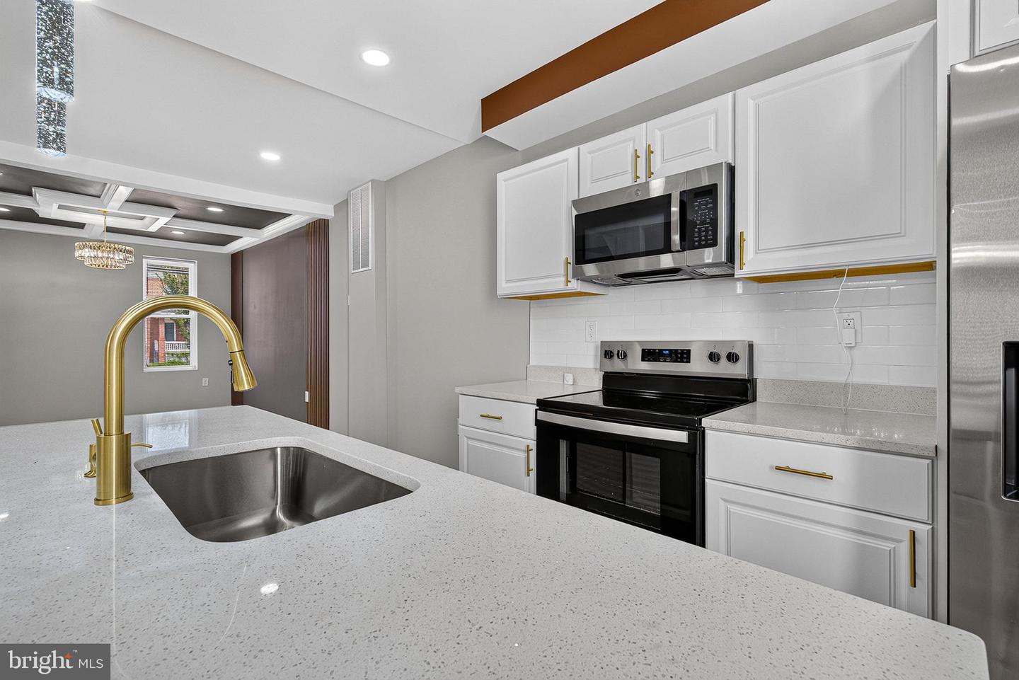 4640 Reisterstown Rd Property Photo 3
