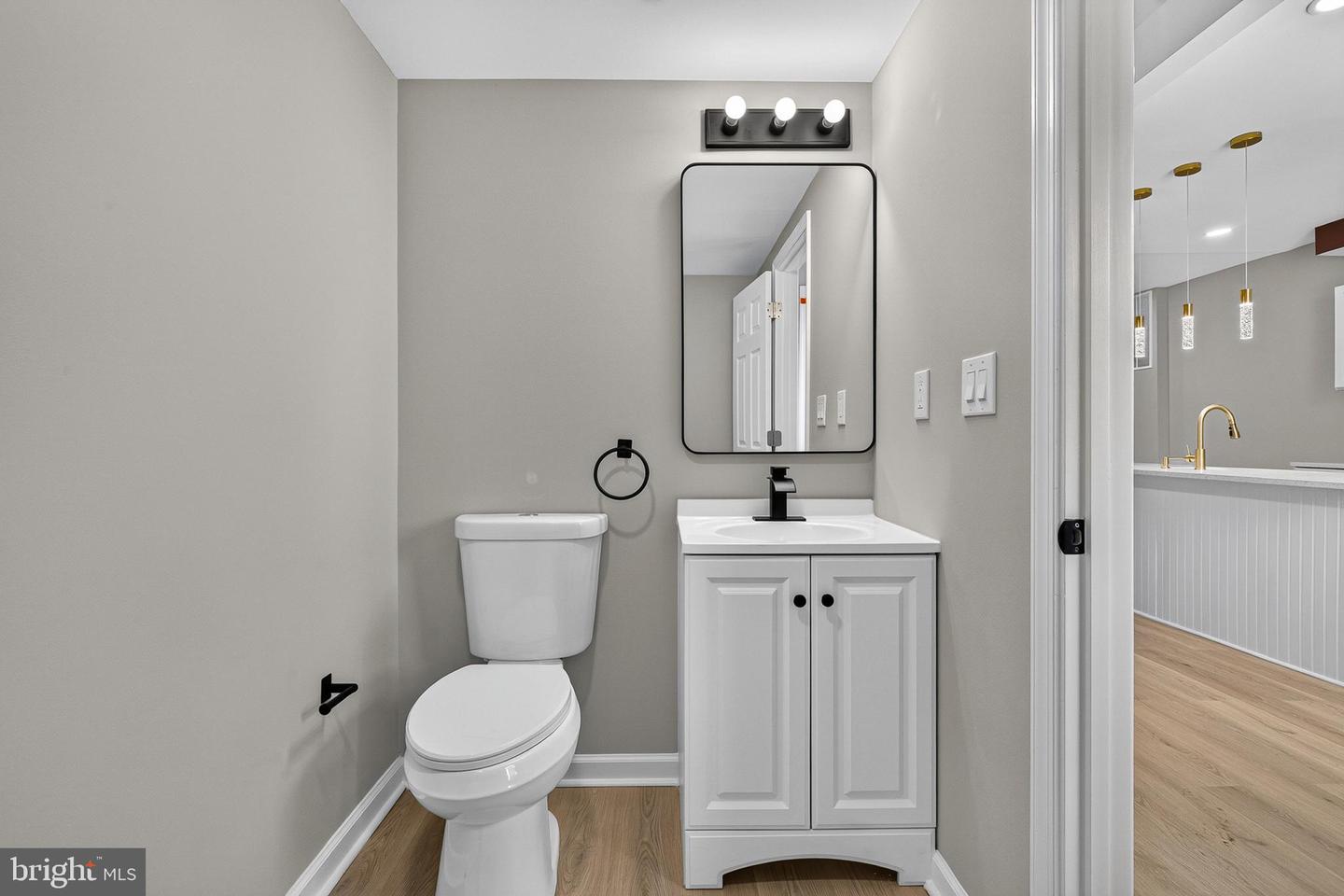 4640 Reisterstown Rd Property Photo 11