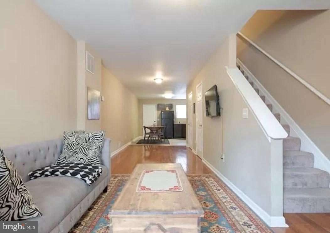 406 E Federal St Property Photo 2