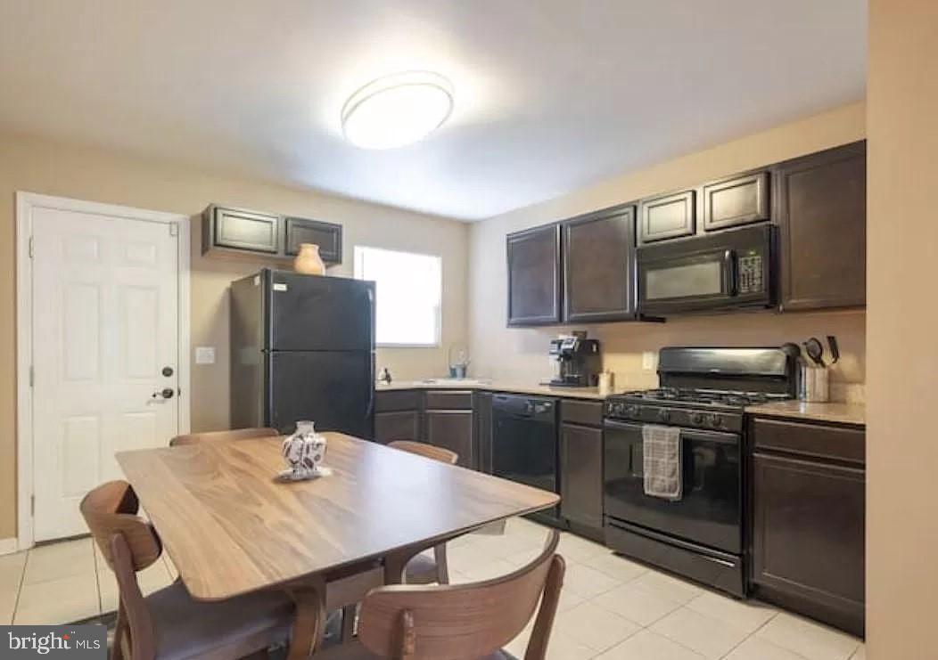 406 E Federal St Property Photo 3