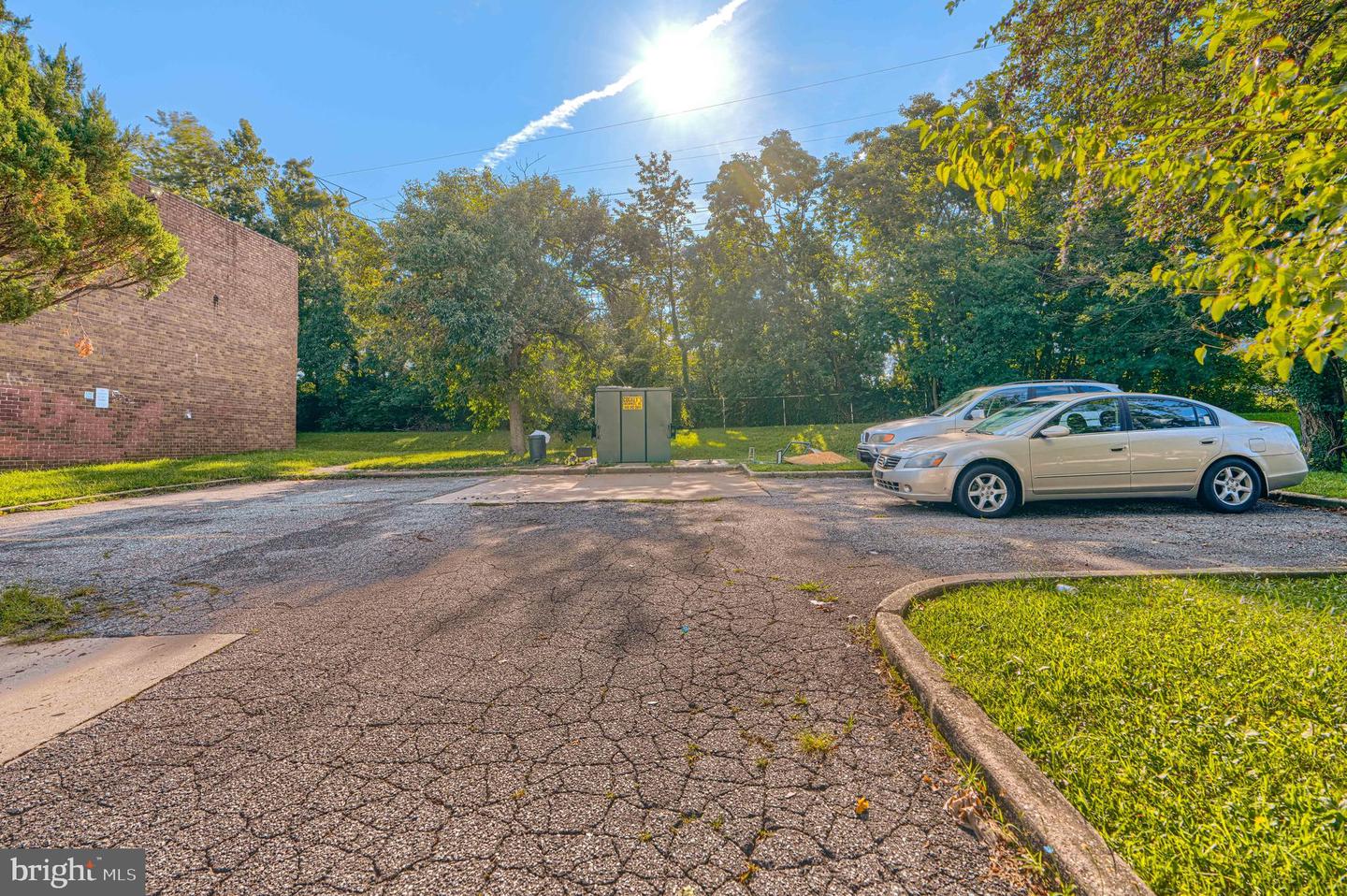 5461 Cedonia Ave Property Photo 8