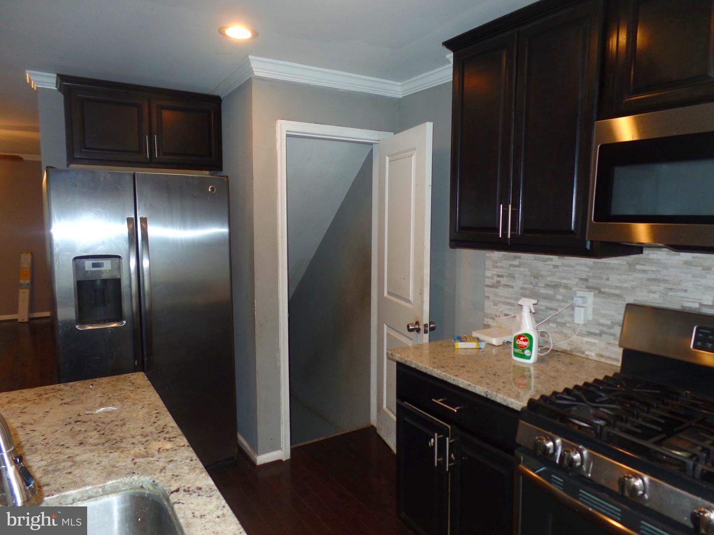 5611 Elderon Ave Property Photo 4
