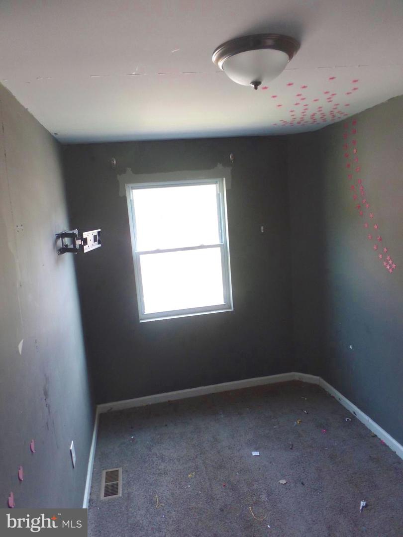 5611 Elderon Ave Property Photo 12
