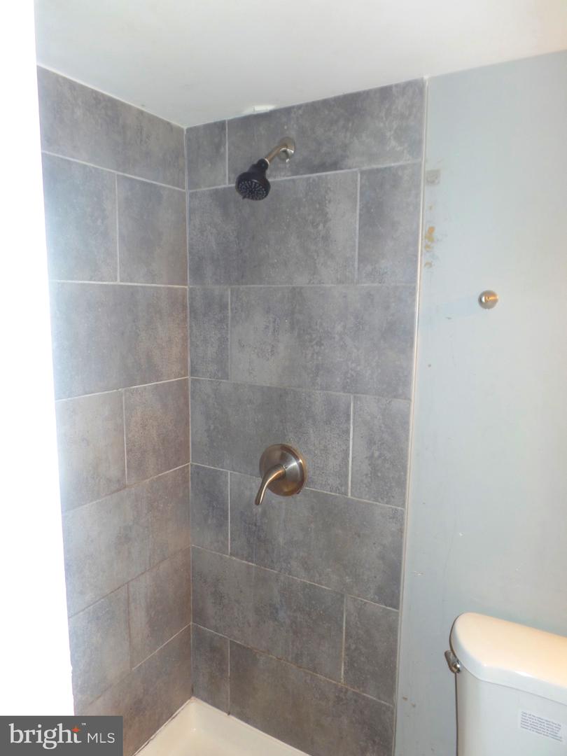 5611 Elderon Ave Property Photo 20