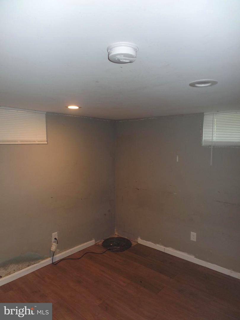 5611 Elderon Ave Property Photo 22