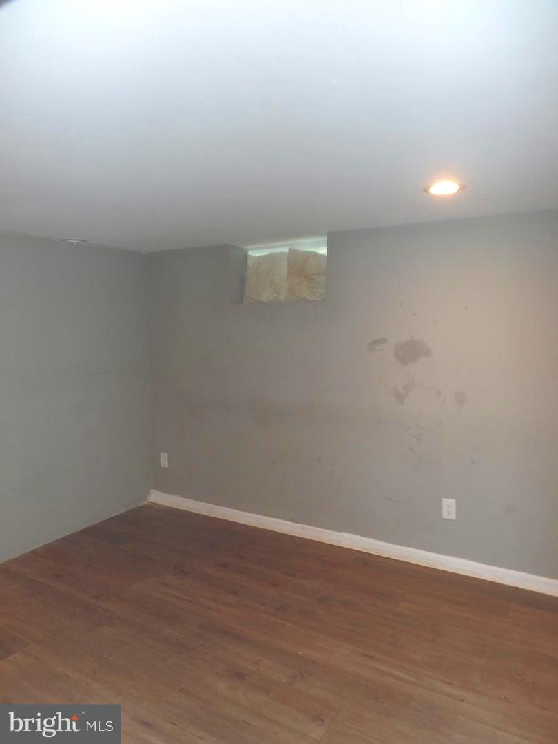 5611 Elderon Ave Property Photo 24