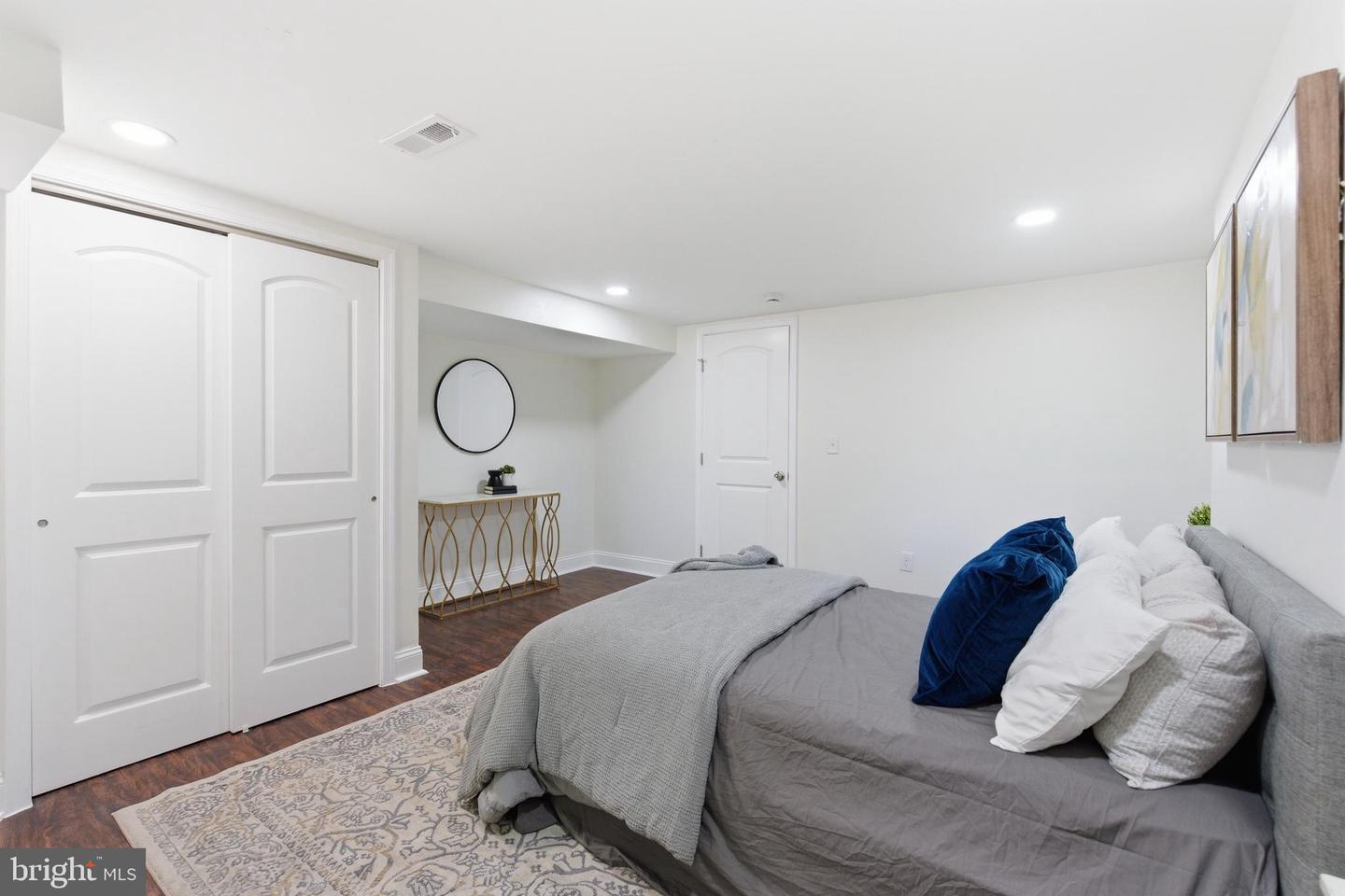1526 Mcculloh St Property Photo 45