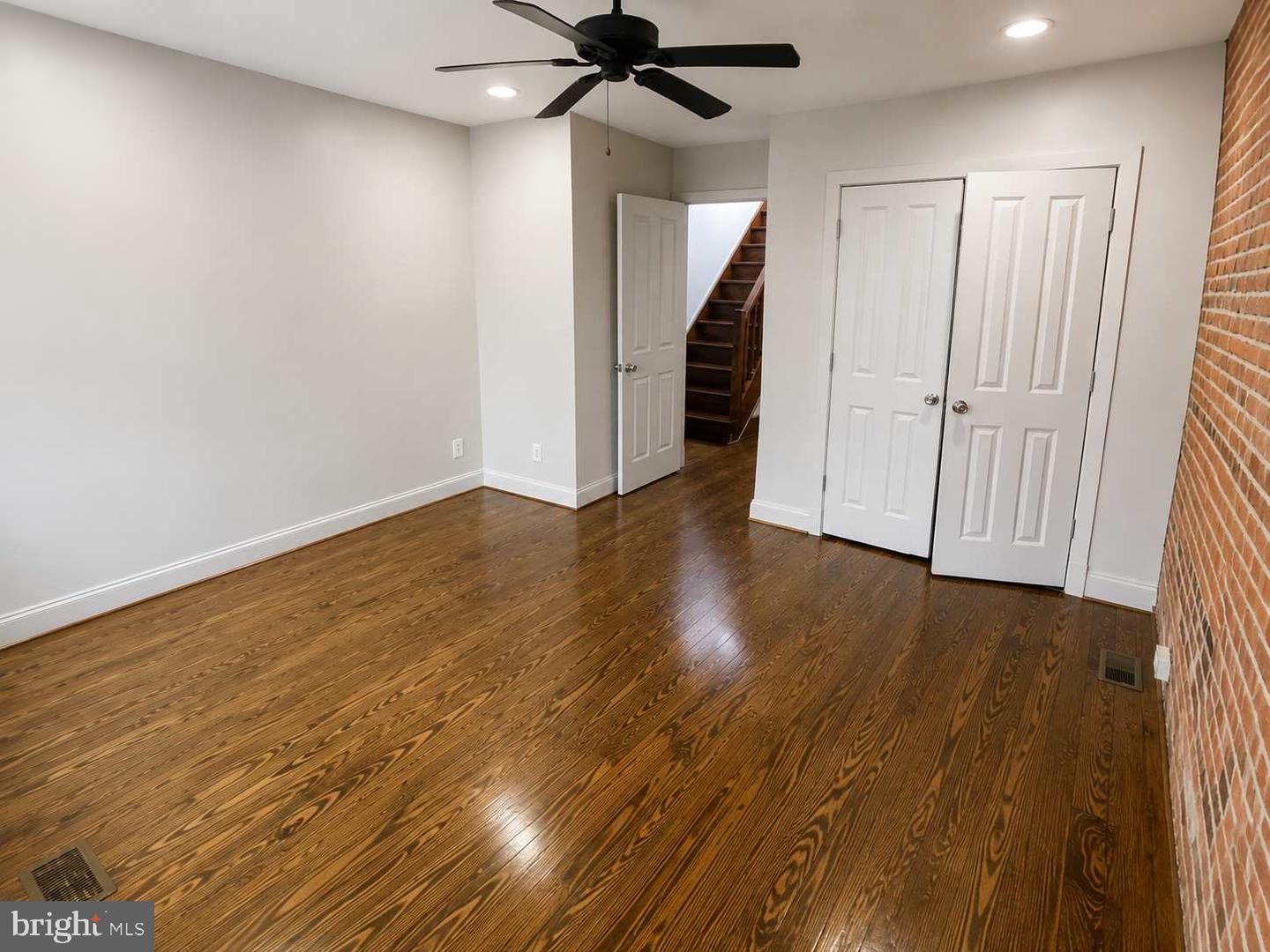1832 Light St Property Photo 31