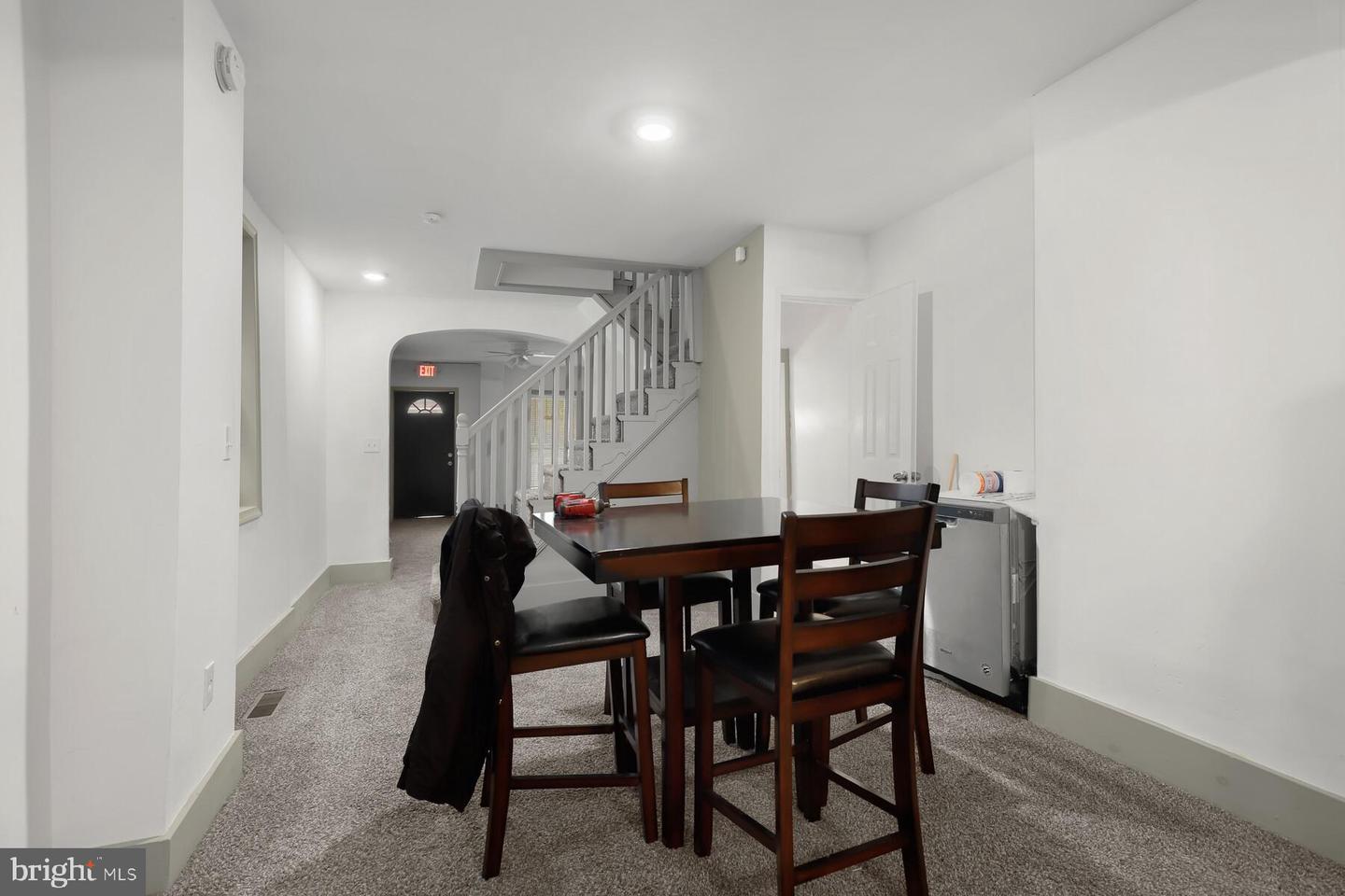 2838 W Lanvale St Property Photo 9