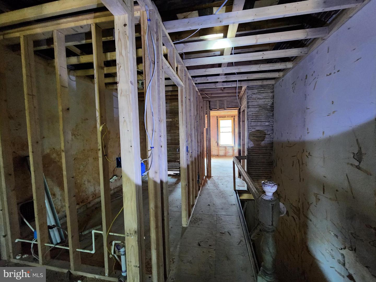 1666 Cliftview Ave Property Photo 3