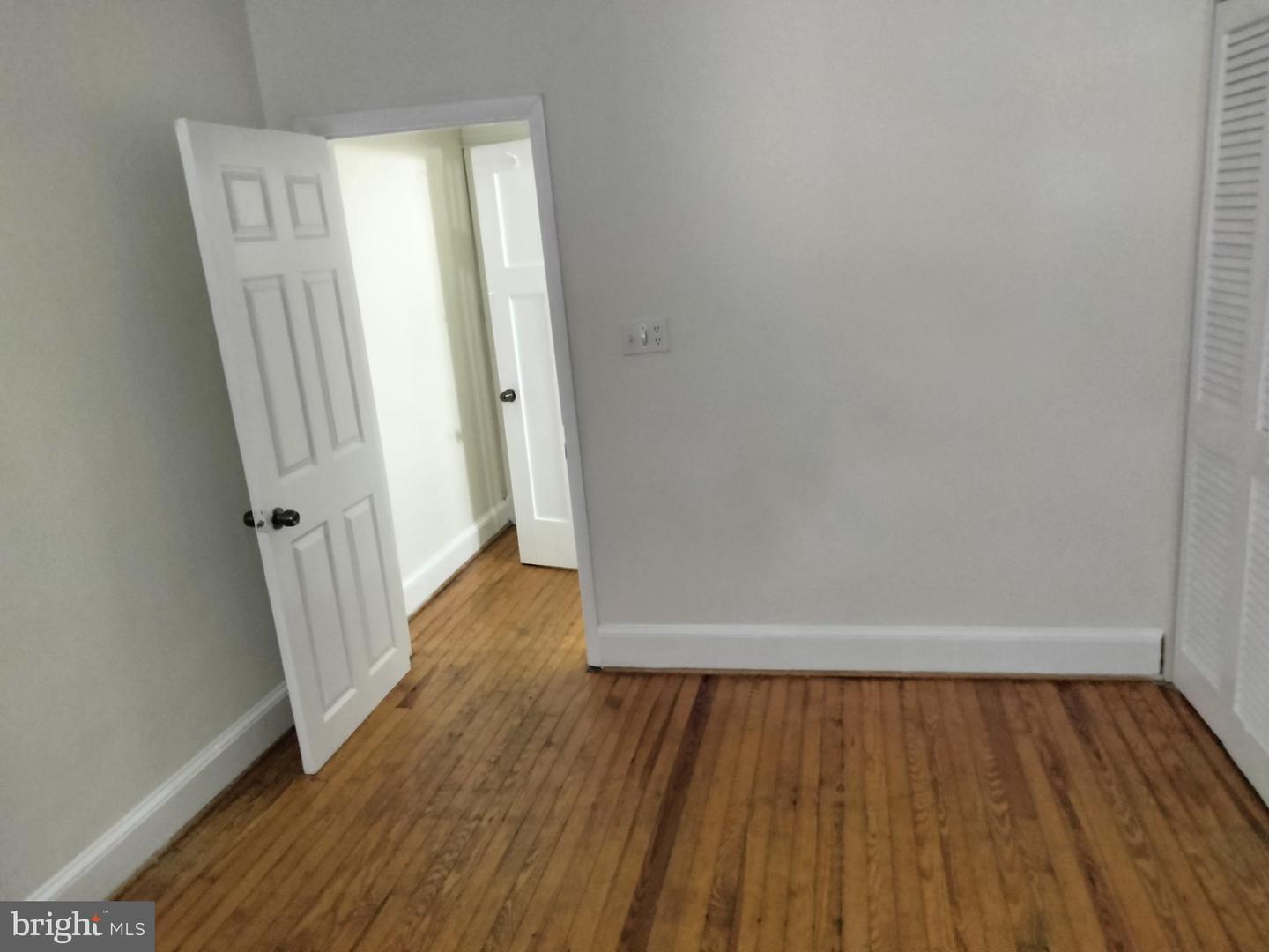 303 33rd St #1st Floor Property Photo 14