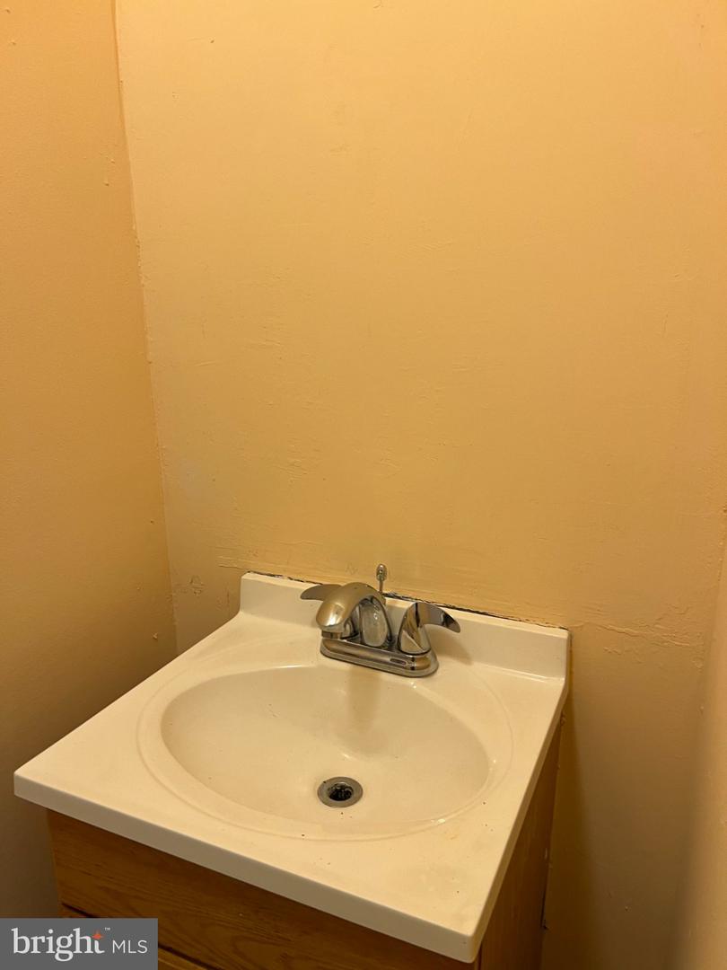 4720 Ivanhoe Ave Property Photo 3