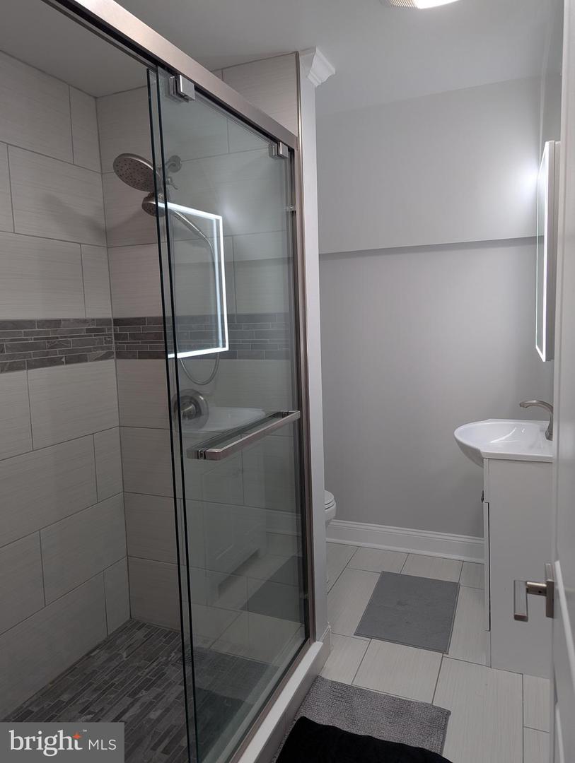 2223 Callow Ave #b Property Photo 8