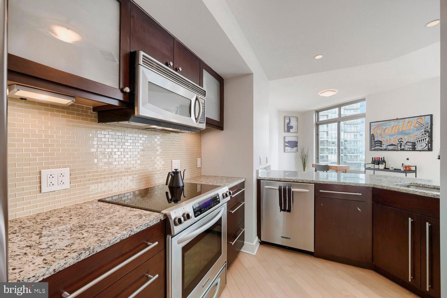 675 President St #2202 Property Photo 16